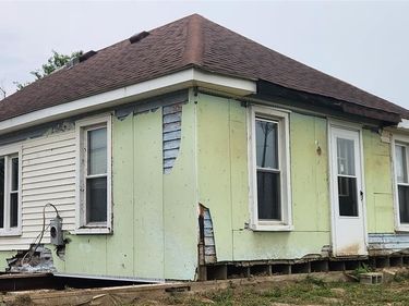 10781 Armstrong Road, Berlin Township, Mi 48179