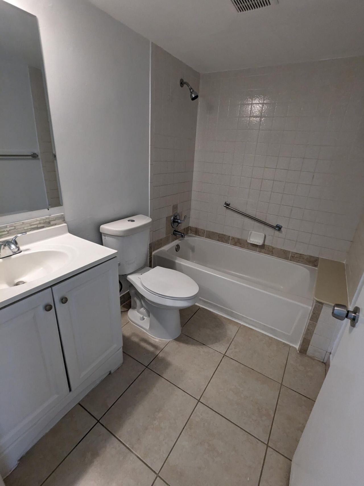 711 Sunny Pine Way, Unit B1, Greenacres, FL 33415 Photo