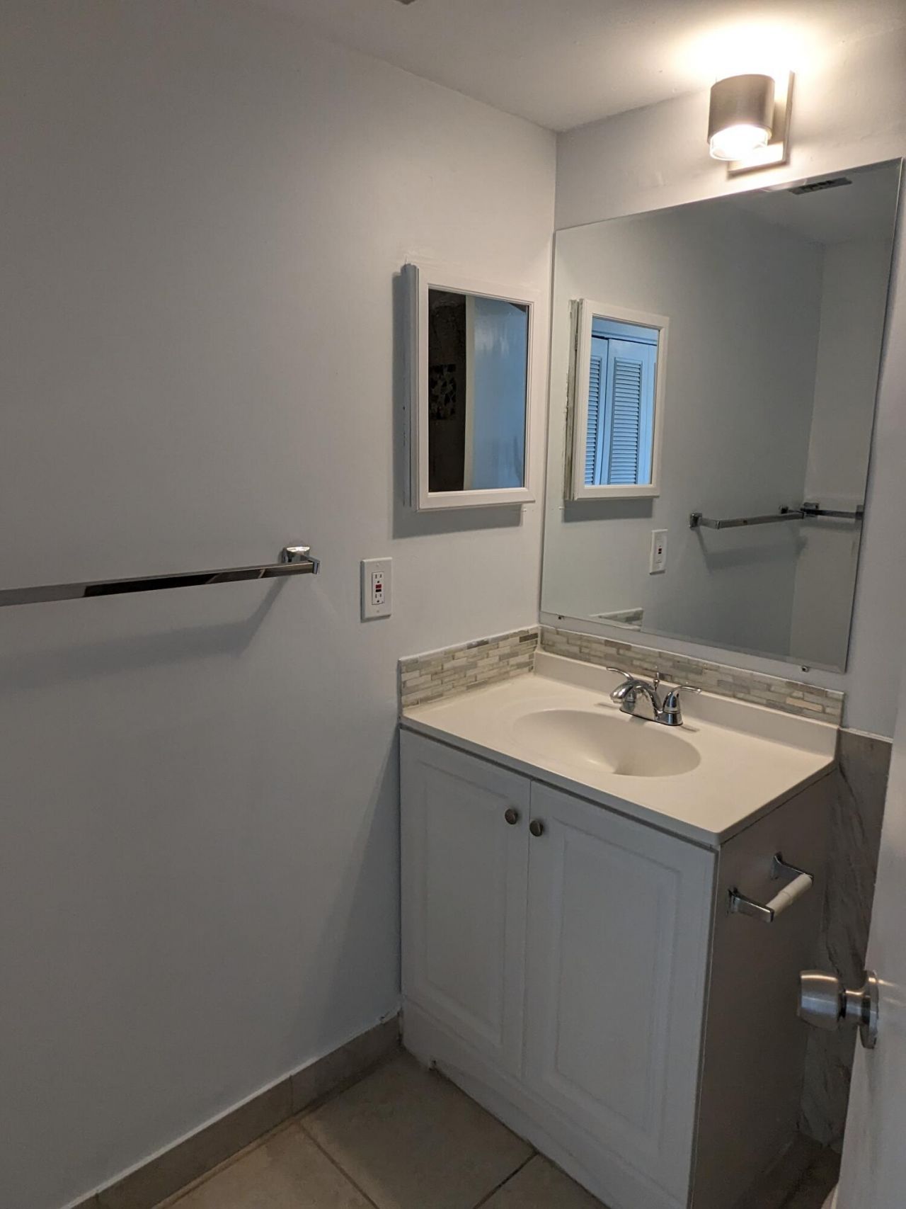 711 Sunny Pine Way, Unit B1, Greenacres, FL 33415 Photo
