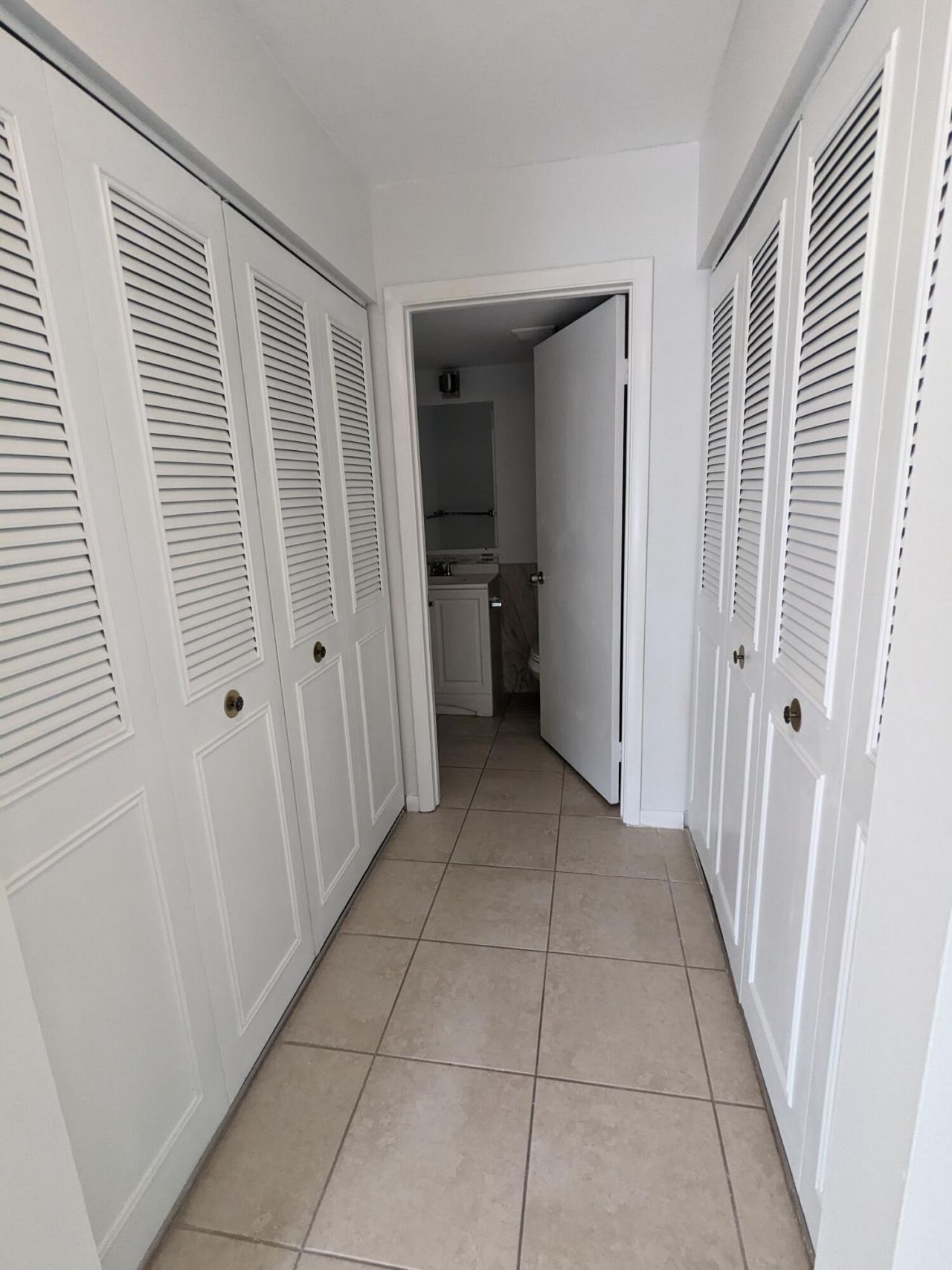 711 Sunny Pine Way, Unit B1, Greenacres, FL 33415 Photo