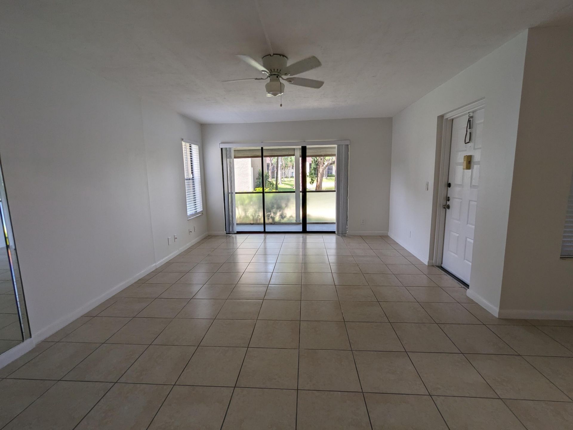 711 Sunny Pine Way, Unit B1, Greenacres, FL 33415 Photo