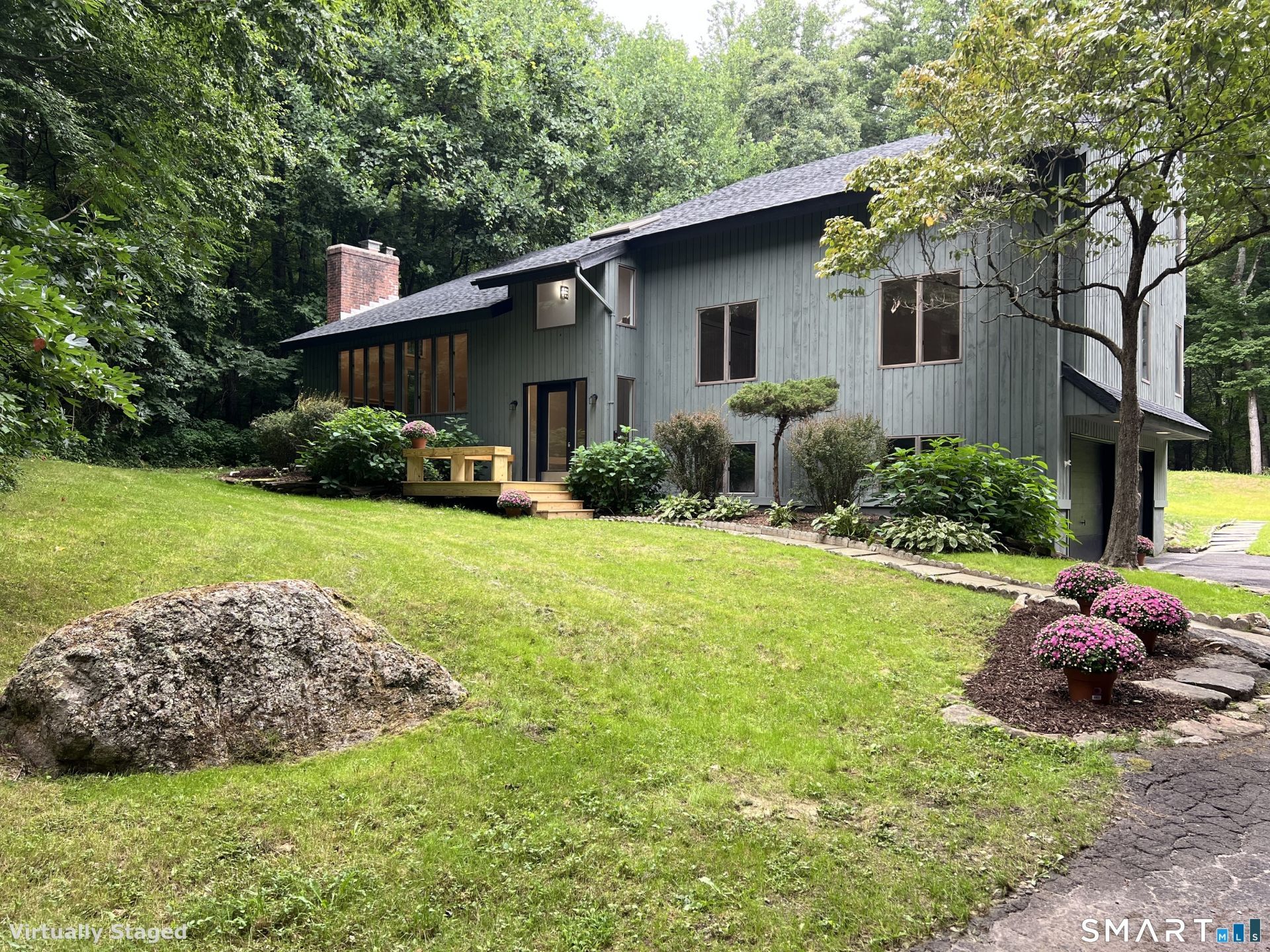 30 North Canton, Simsbury, CT 06092 Main Photo