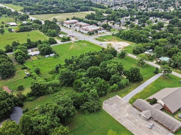 6480 W Wedington Drive , Fayetteville, AR 72704