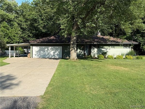 767 Kirkwood Drive , Grand Island, NY 14072