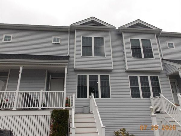 1 Paradise Ln, Unit J3, Whitman, MA 02382