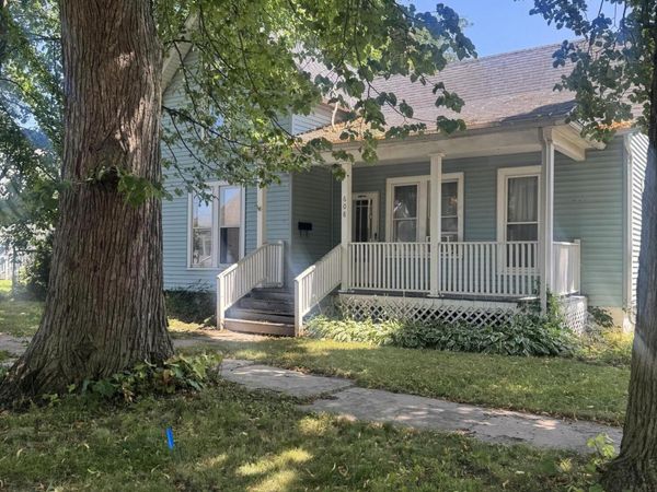 608 Valparaiso Street , Valparaiso, IN 46383