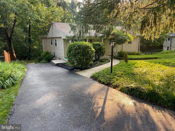 5 LANTERN LANE, MALVERN, PA 19355