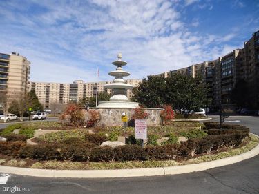8380 GREENSBORO DRIVE, Unit 1024, MCLEAN, VA 22102