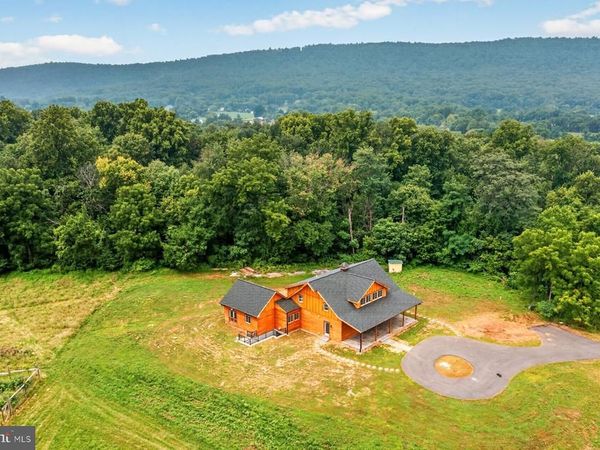 38217 MOUNTAIN AIR LANE, LOVETTSVILLE, VA 20180
