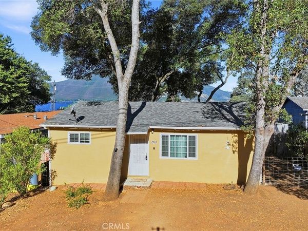 2705 Oakhurst Avenue, Clearlake, CA 95422