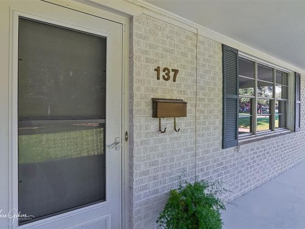 137 Lynn Avenue , Shreveport, LA 71105