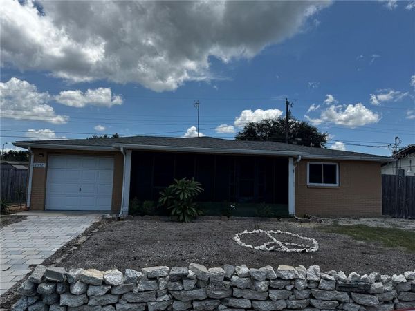 2552 LIMEWOOD DRIVE , HOLIDAY, FL 34690