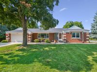1432 Robinhood Lane, La Grange Park, IL 60526 primary photo