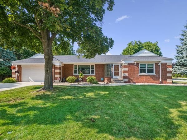 1432 Robinhood Lane , La Grange Park, IL 60526