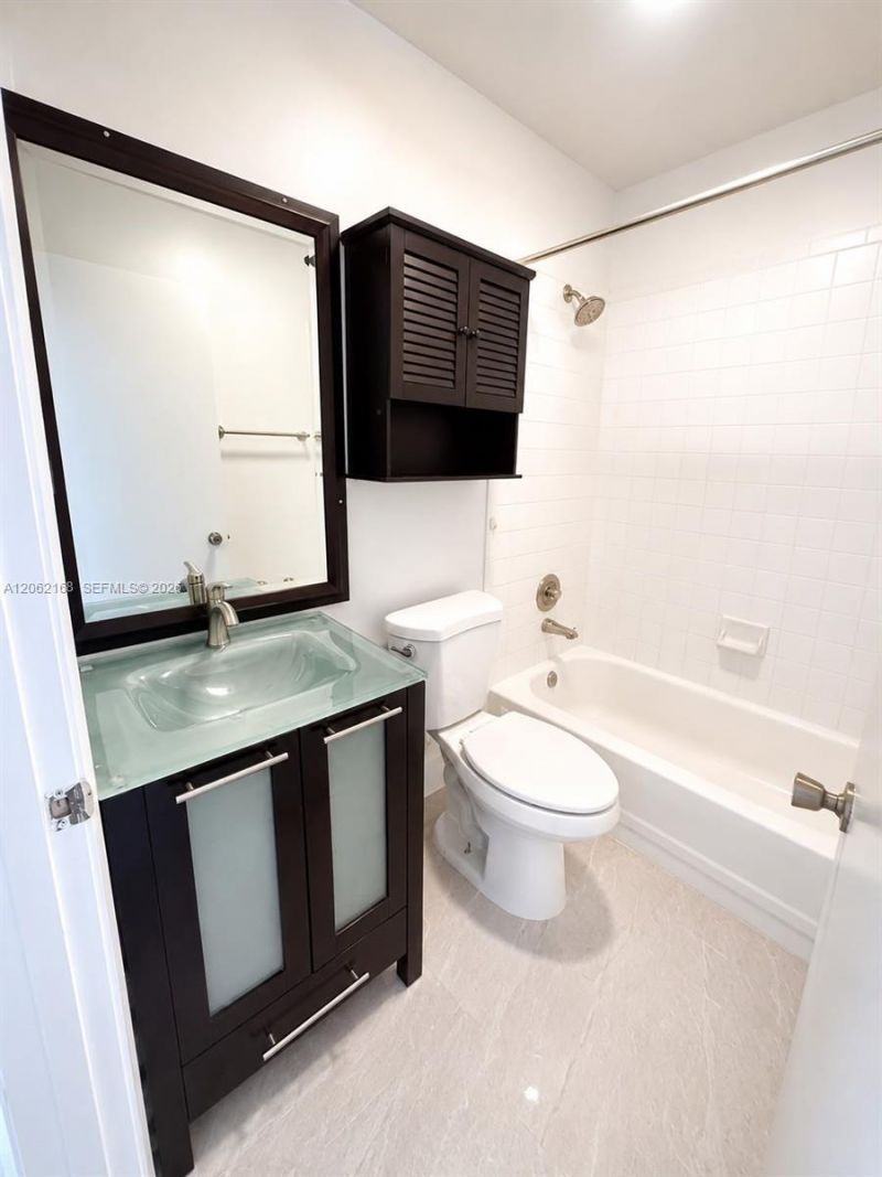 16341 Malibu Dr, Unit 19, Weston, FL 33326 Photo