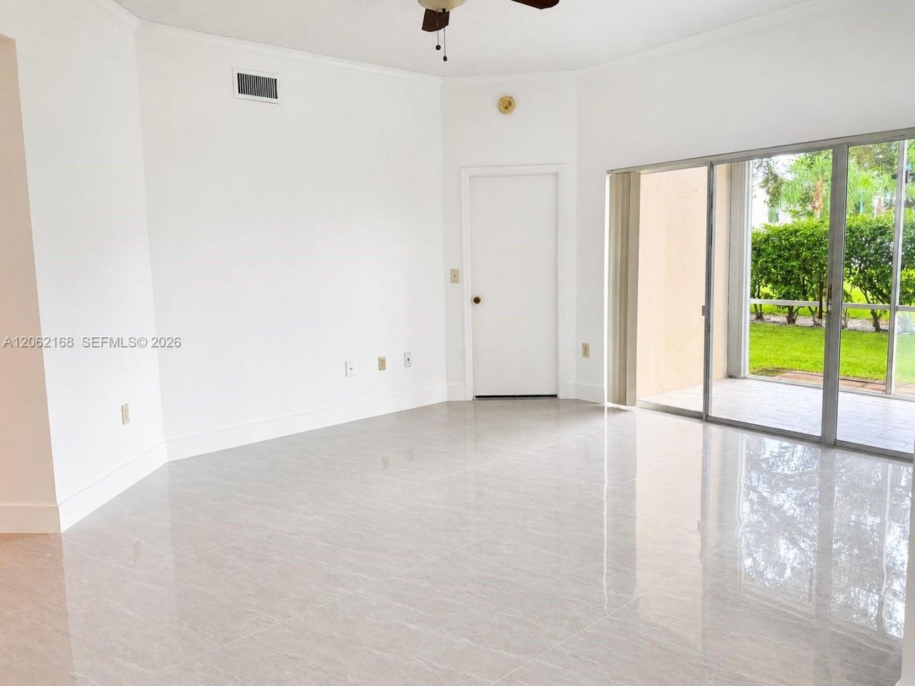 16341 Malibu Dr, Unit 19, Weston, FL 33326 Photo
