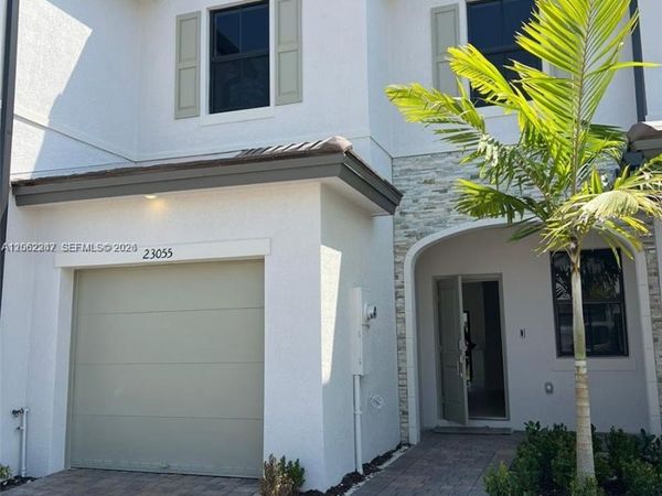 23055 SW 129th Ct , Miami, FL 33170