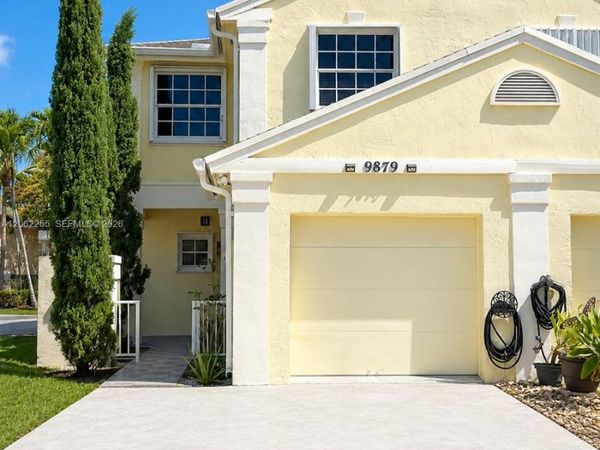 9879 SW 118th Pl, Miami, FL 33186