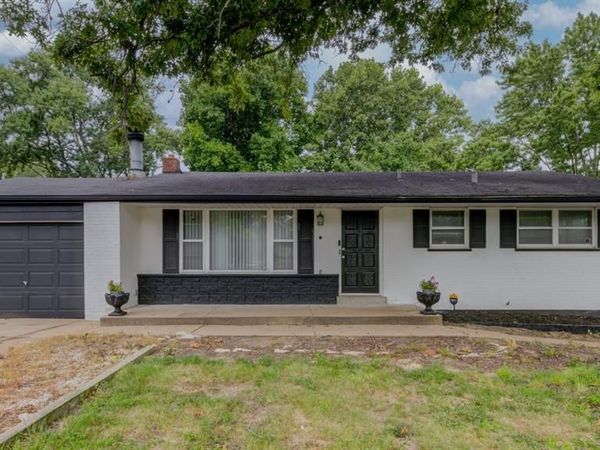 2239 Entity Avenue, St Louis, MO 63114