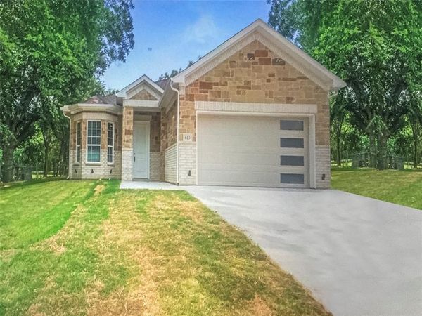 613 S 5th Street , Bonham, TX 75418