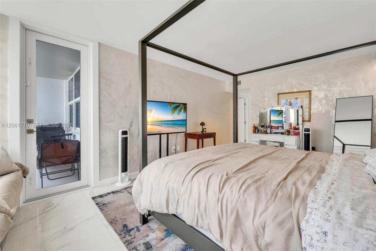 18071 Biscayne Blvd, Unit 901, Aventura, FL 33160 Photo