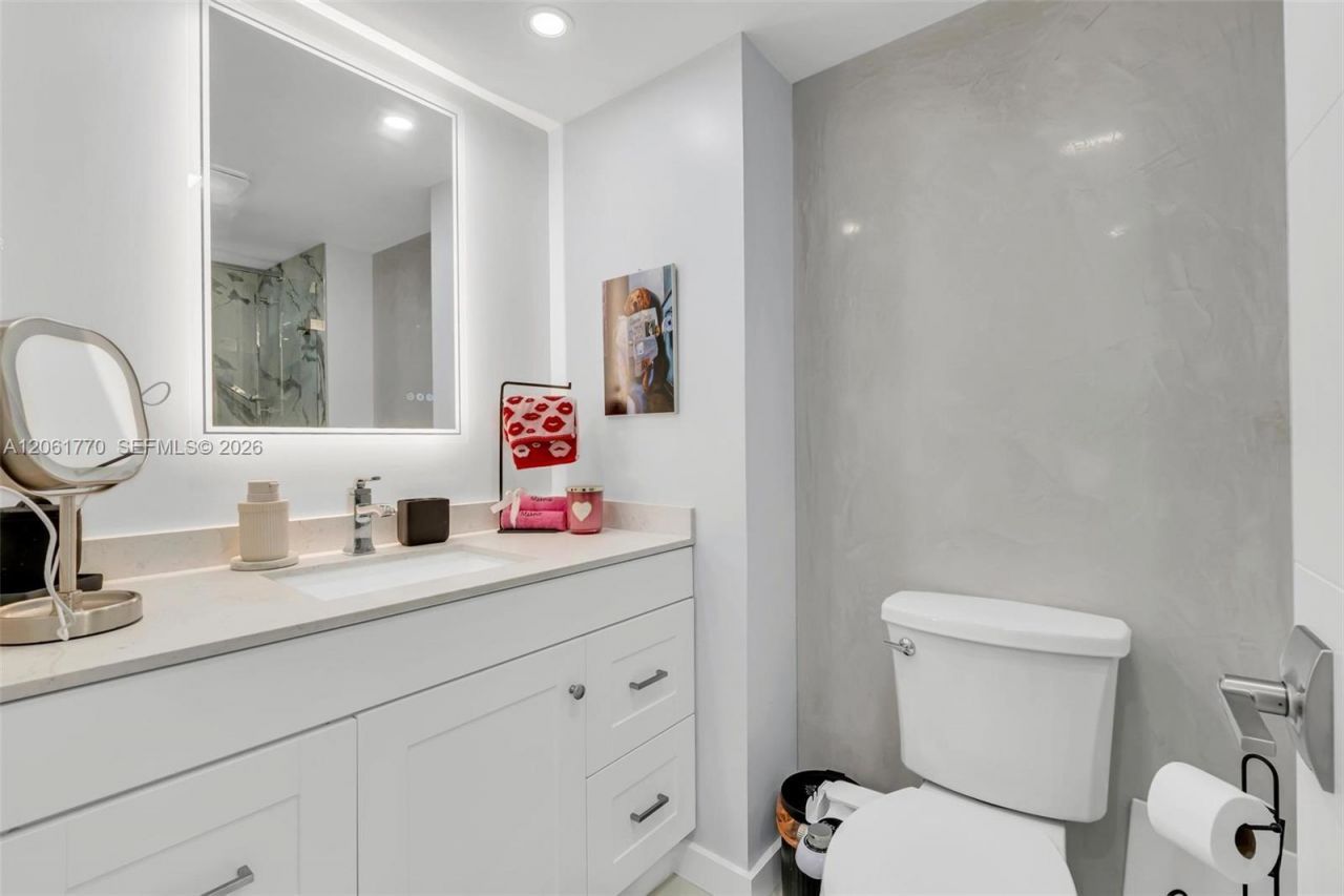18071 Biscayne Blvd, Unit 901, Aventura, FL 33160 Photo