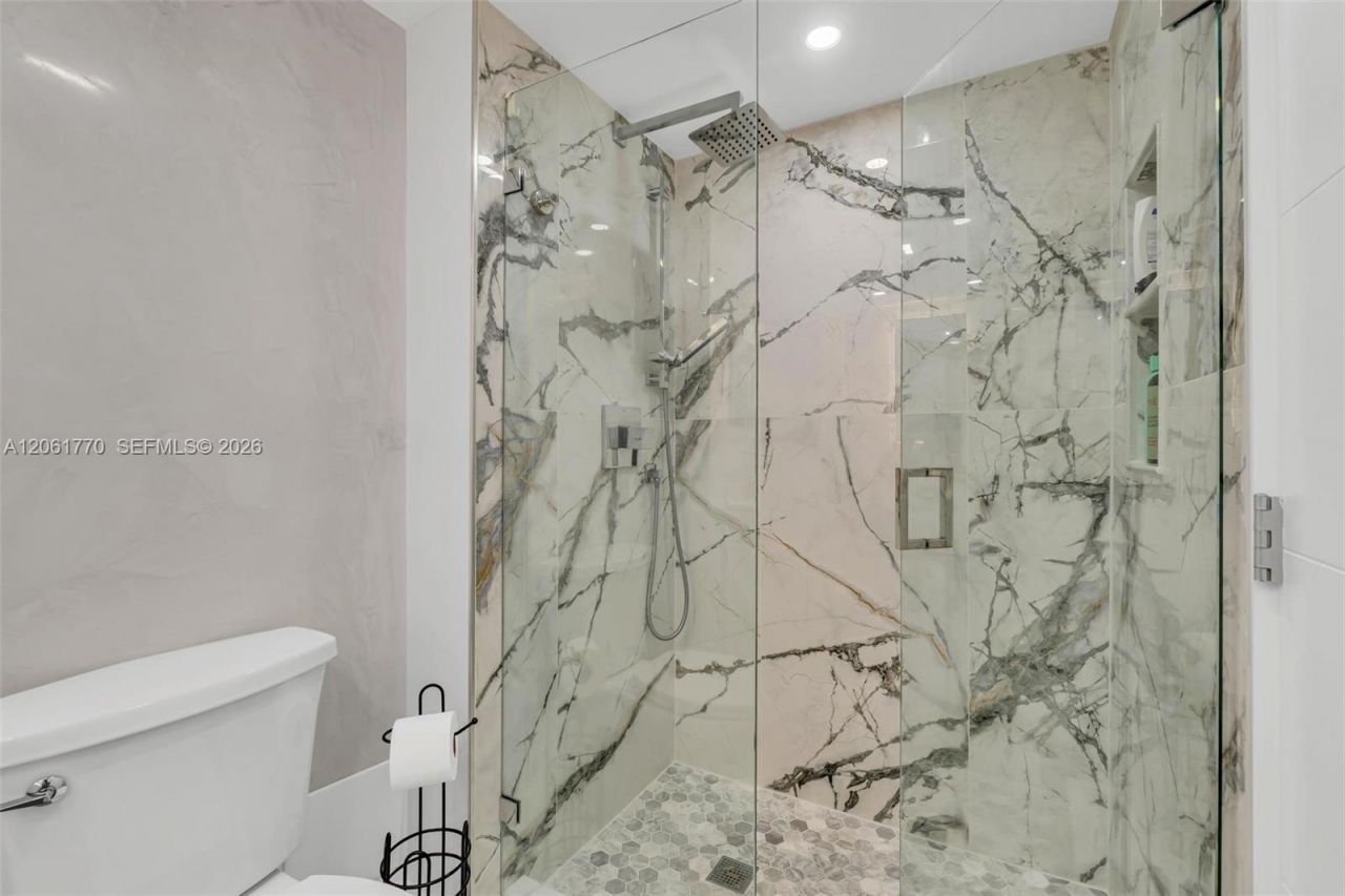 18071 Biscayne Blvd, Unit 901, Aventura, FL 33160 Photo