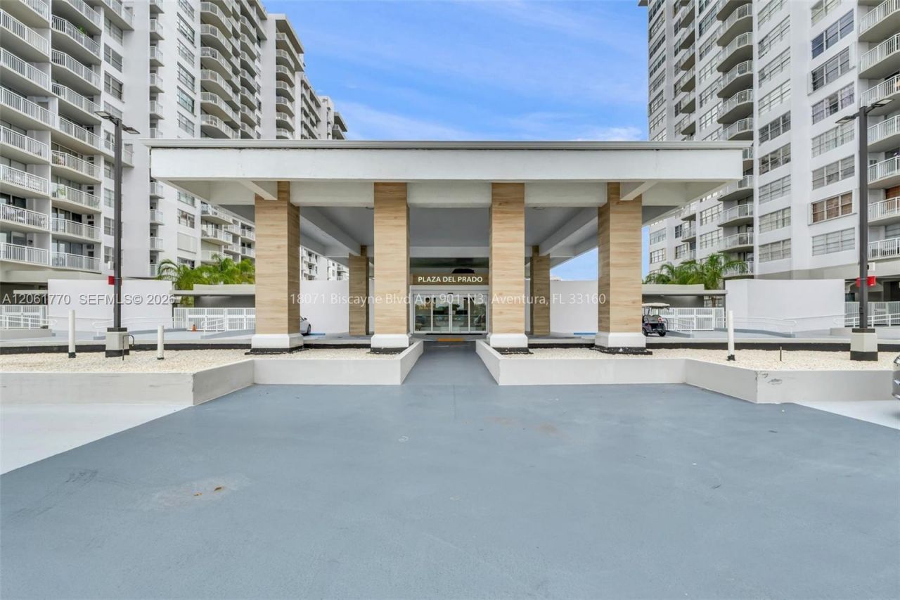 18071 Biscayne Blvd, Unit 901, Aventura, FL 33160 Photo