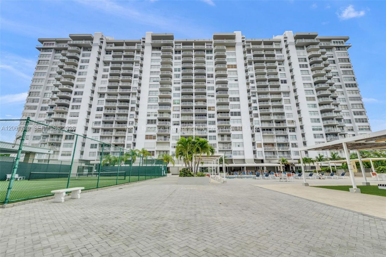 18071 Biscayne Blvd, Unit 901, Aventura, FL 33160 Photo