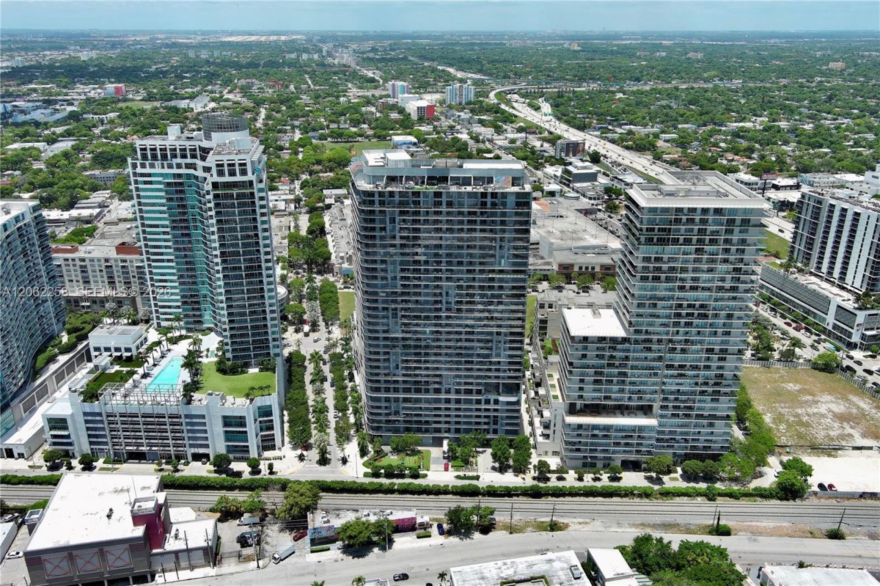 121 NE 34th St, Unit 2807, Miami, FL 33137 Photo