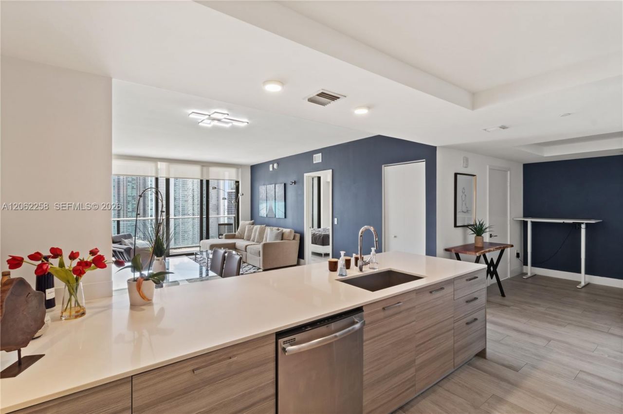 121 NE 34th St, Unit 2807, Miami, FL 33137 Photo