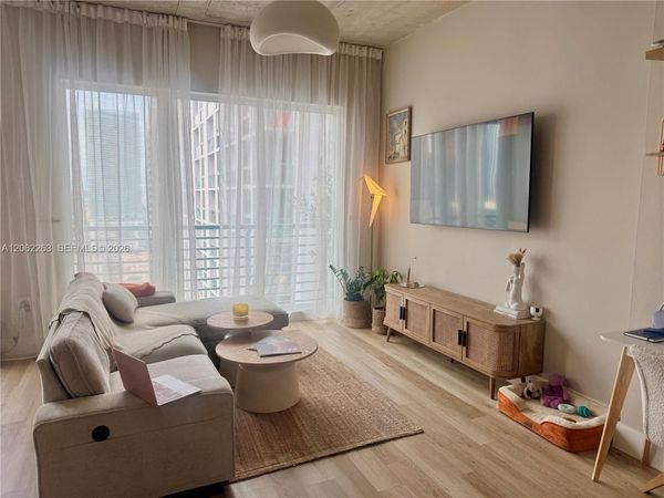 133 NE 2nd Ave, Unit 2405, Miami, FL 33132