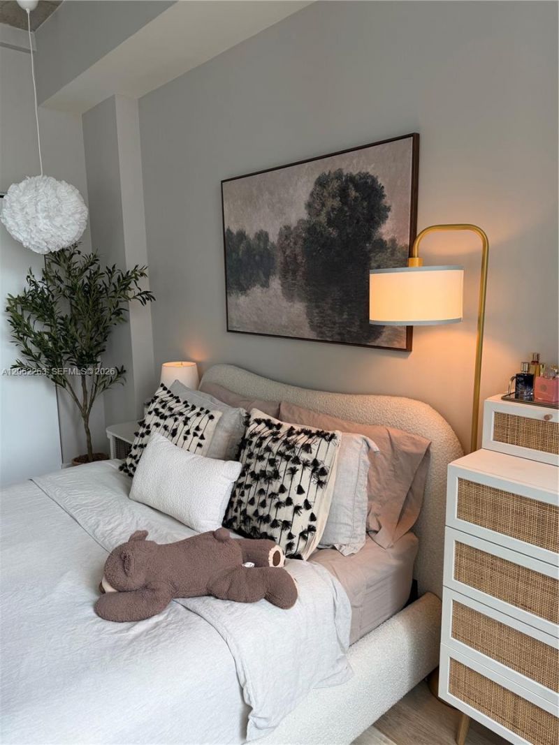 133 NE 2nd Ave, Unit 2405, Miami, FL 33132 Photo