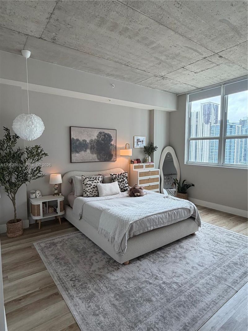 133 NE 2nd Ave, Unit 2405, Miami, FL 33132 Photo