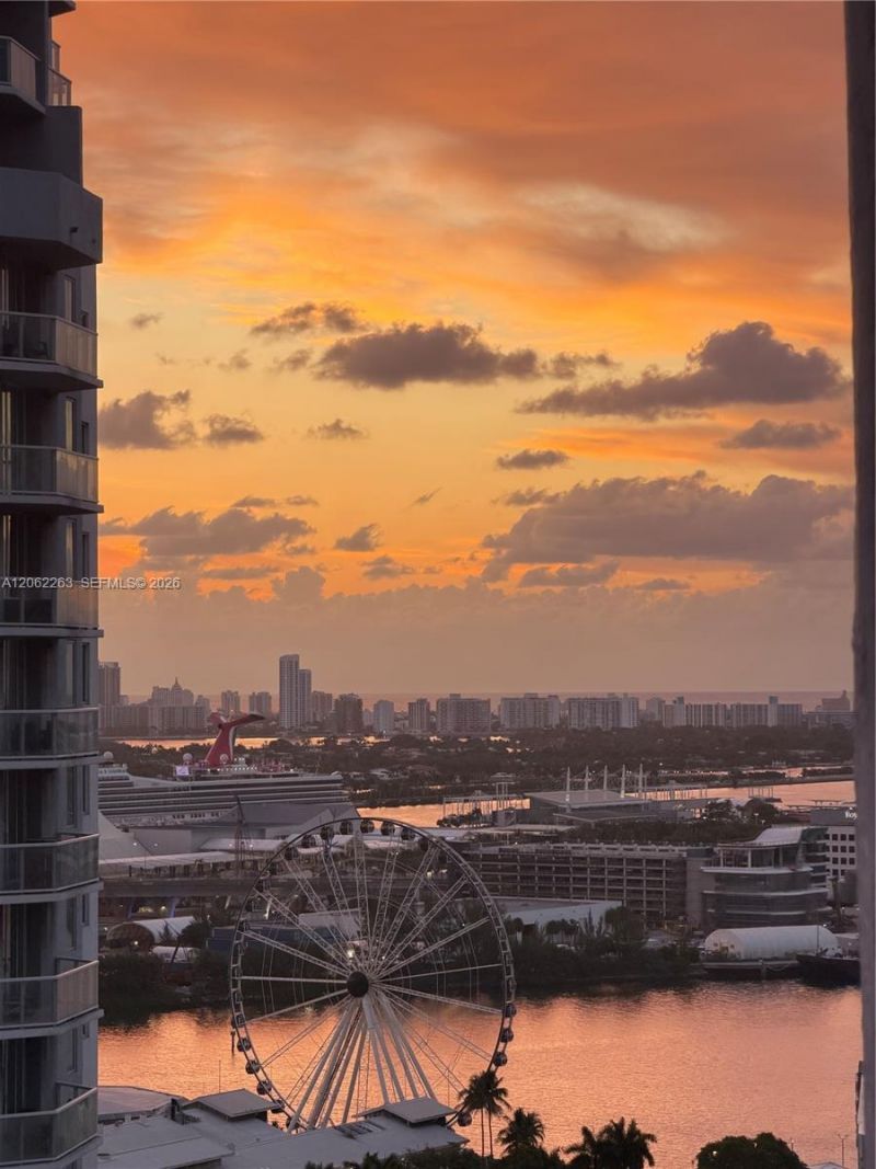 133 NE 2nd Ave, Unit 2405, Miami, FL 33132 Photo