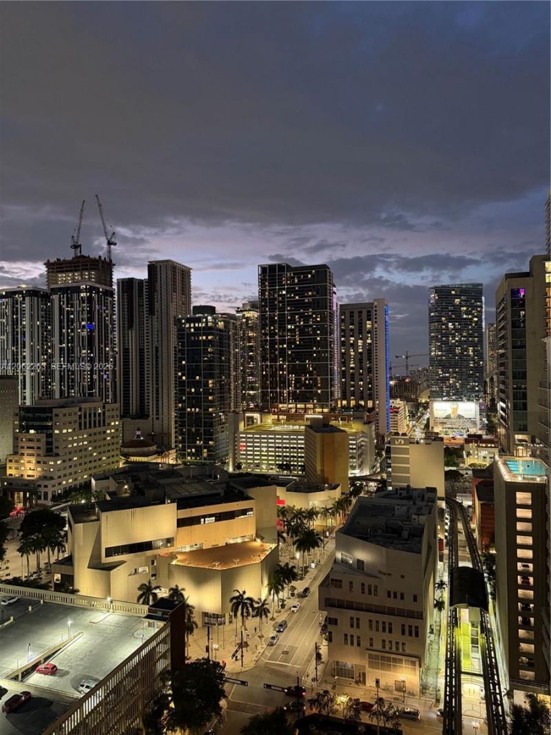 133 NE 2nd Ave, Unit 2405, Miami, FL 33132 Photo