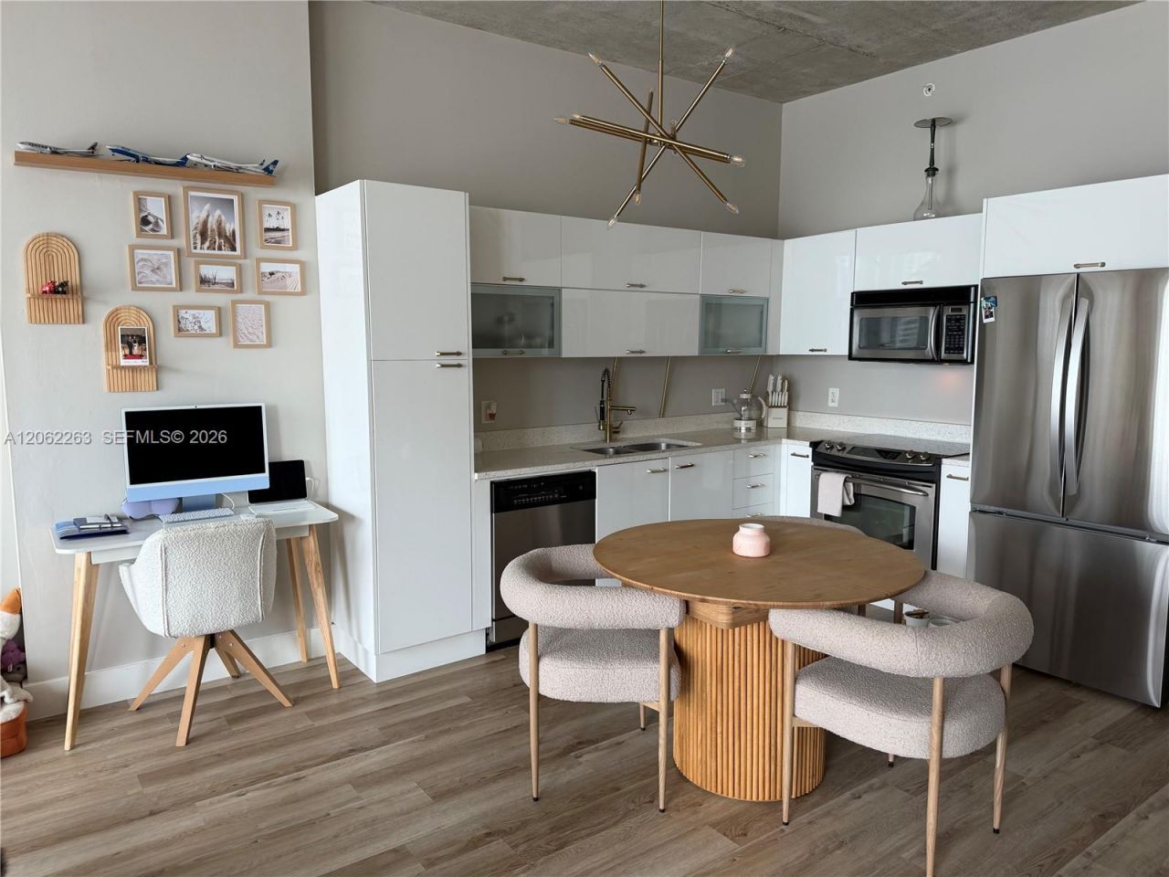 133 NE 2nd Ave, Unit 2405, Miami, FL 33132 Photo