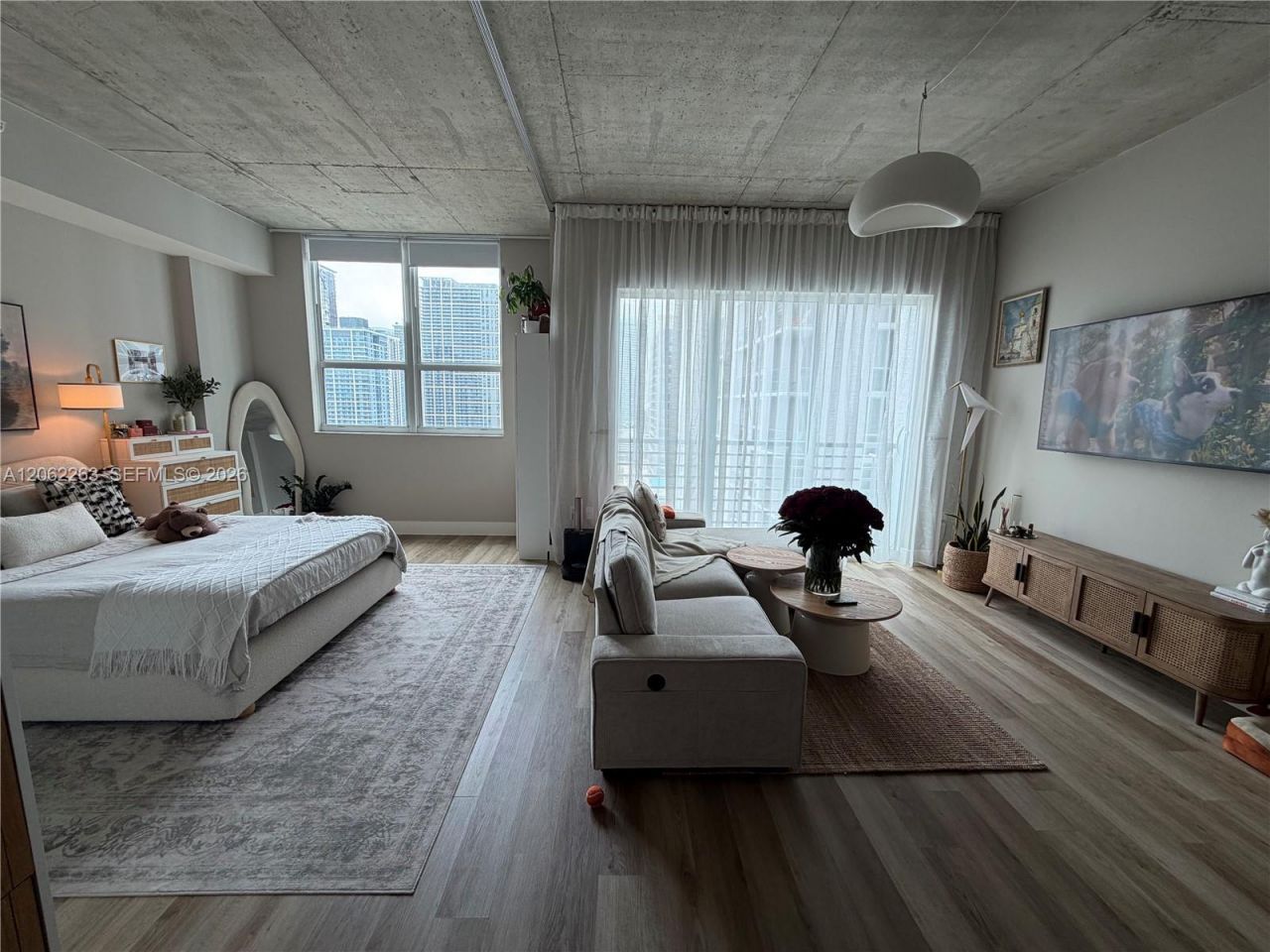 133 NE 2nd Ave, Unit 2405, Miami, FL 33132 Photo
