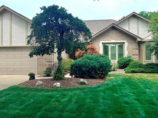 4451 Bayleaf Drive, Sterling Heights, Mi 48314