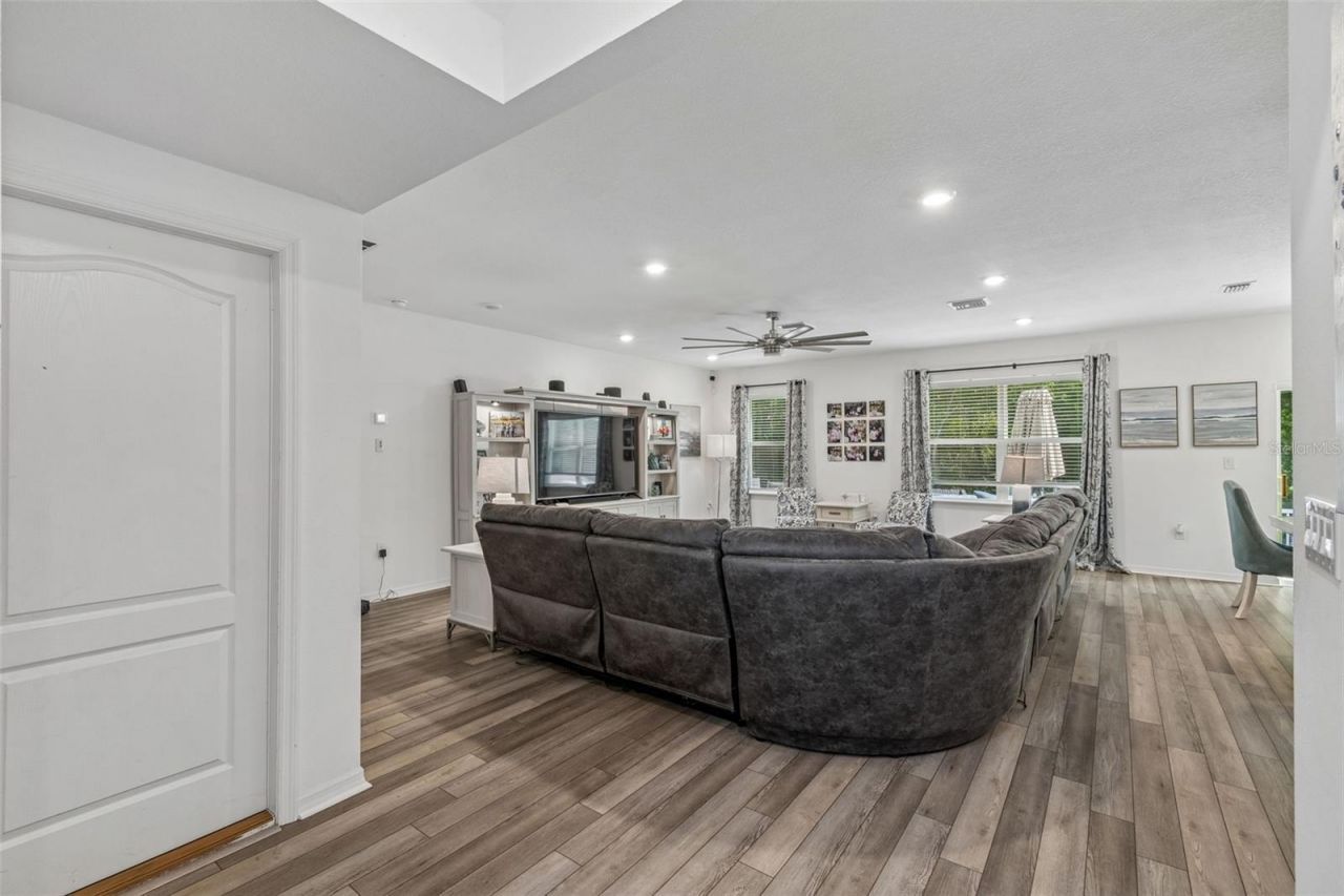 10501 Red Coach Street , Spring Hill, FL 34608 Photo