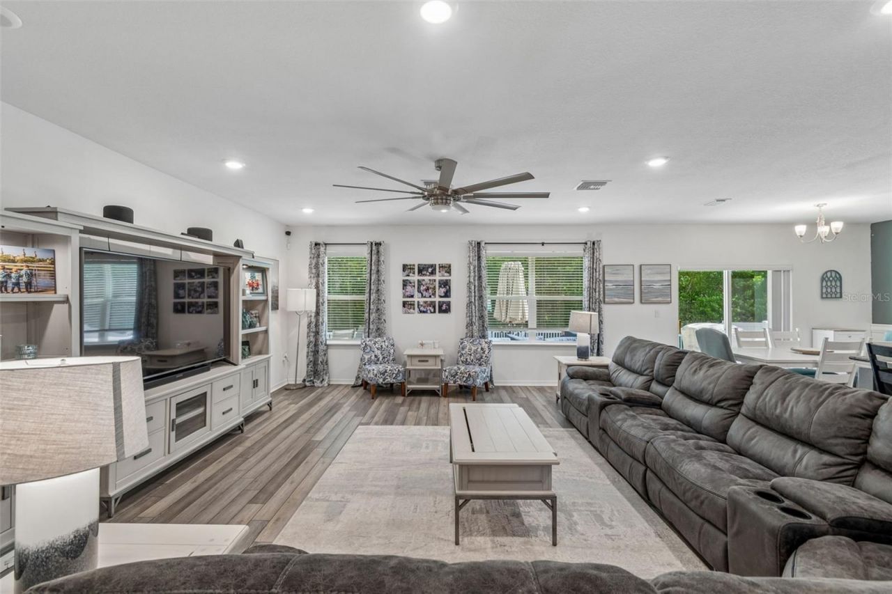 10501 Red Coach Street , Spring Hill, FL 34608 Photo
