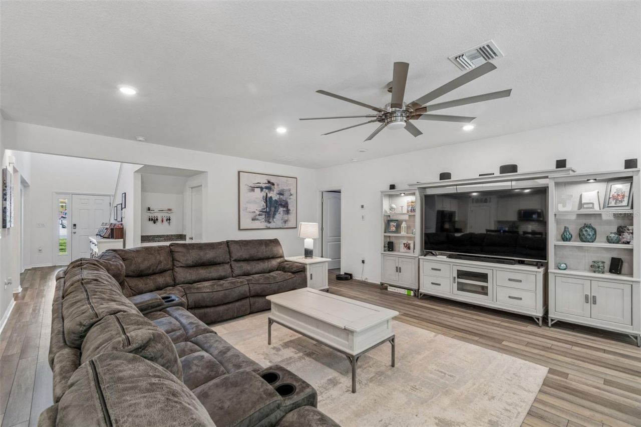 10501 Red Coach Street , Spring Hill, FL 34608 Photo