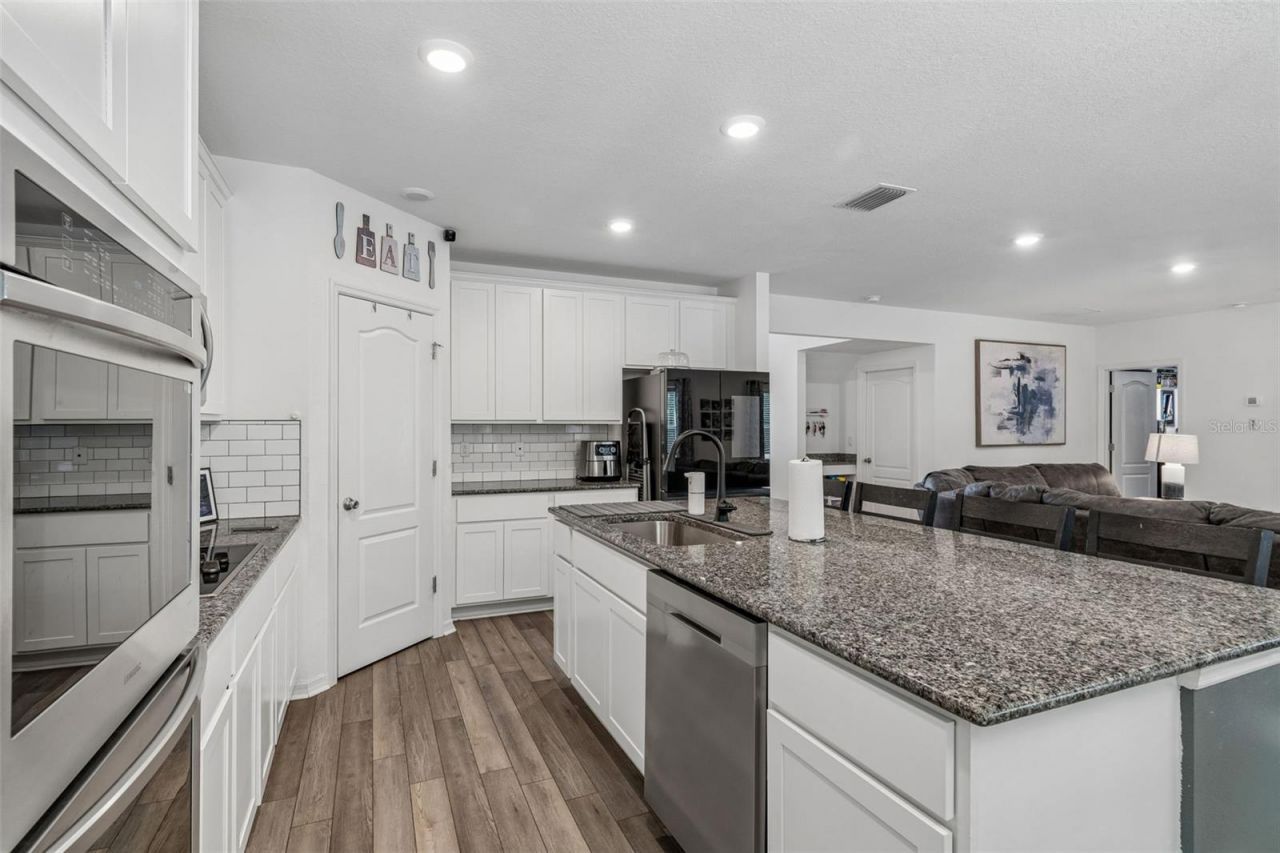 10501 Red Coach Street , Spring Hill, FL 34608 Photo