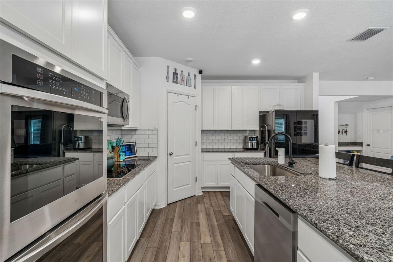 10501 Red Coach Street , Spring Hill, FL 34608 Photo