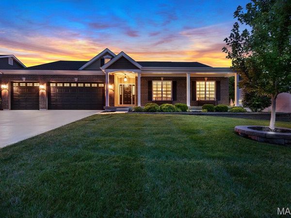 115 Hannahs Mill Drive , Lake St Louis, MO 63367