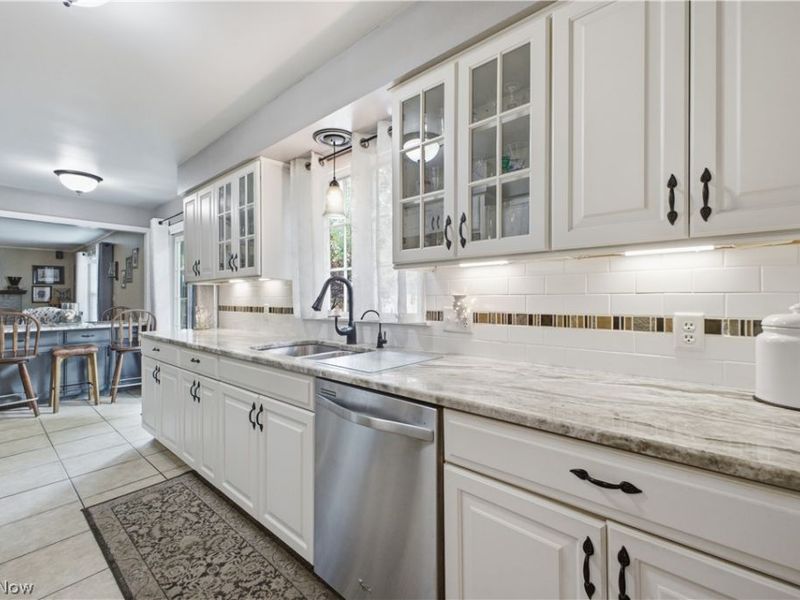 6882 Katahdin Drive, Poland, OH 44514 Photo 9