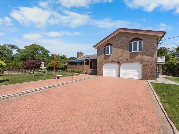 1 Grandview Drive , Shirley, NY 11967