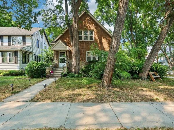 802 Emerson Street, Madison, WI 53715