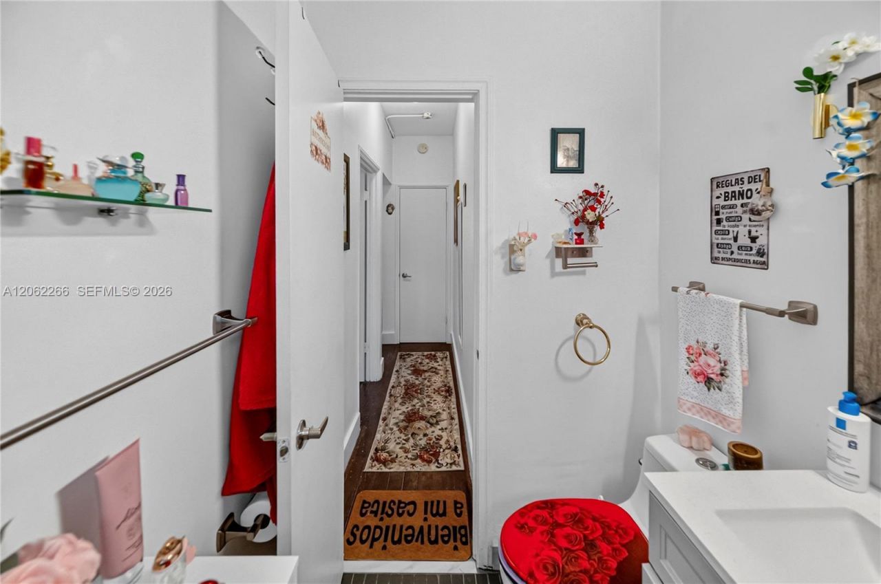 836 10th St, Unit 8, Miami Beach, FL 33139 Photo