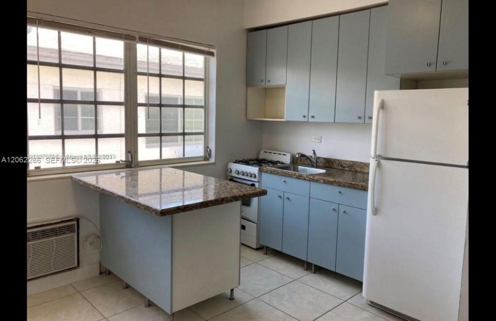 836 10th St, Unit 8, Miami Beach, FL 33139 Photo